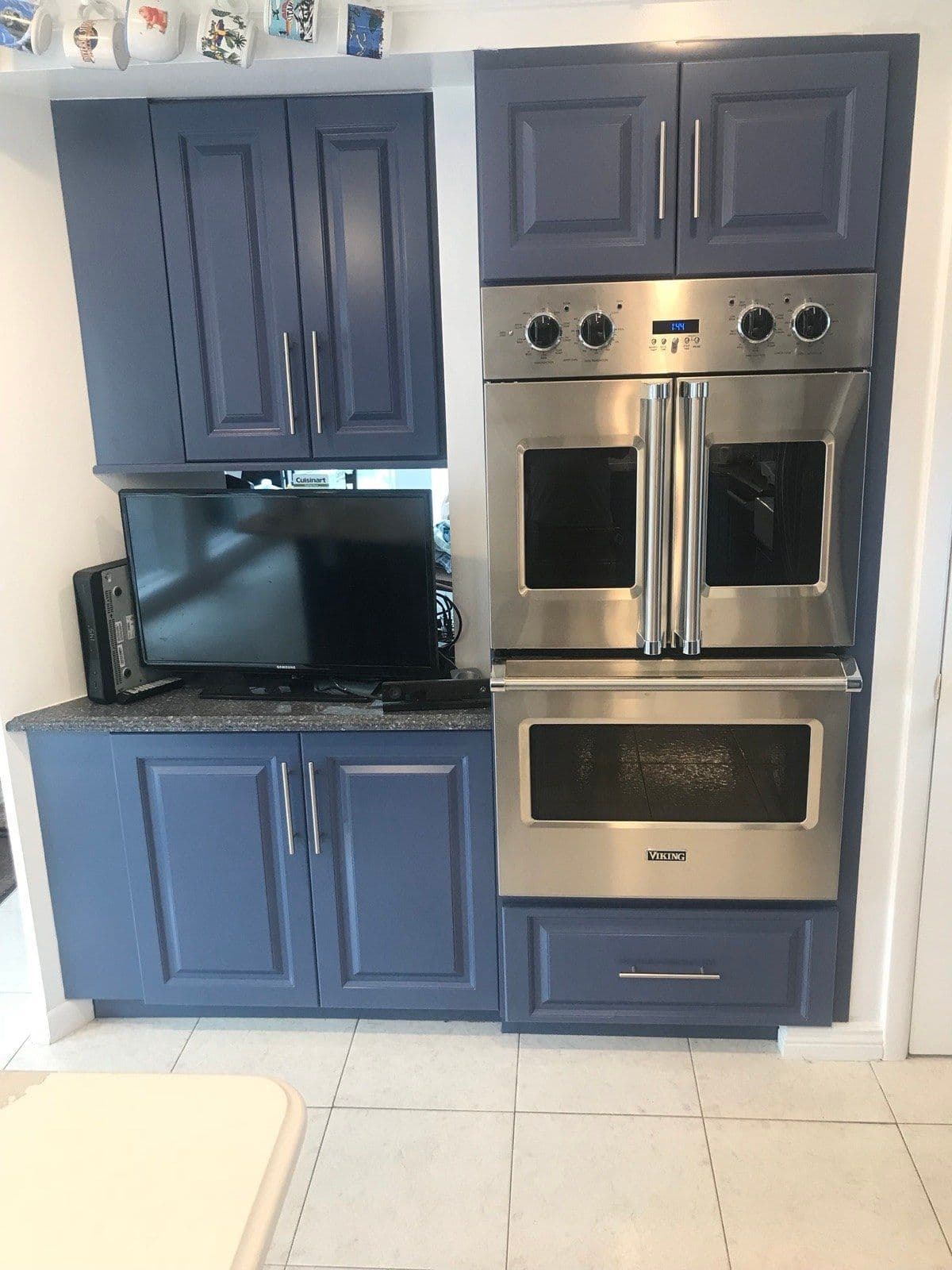 A kitchen completed by New Look Kitchen Refacing