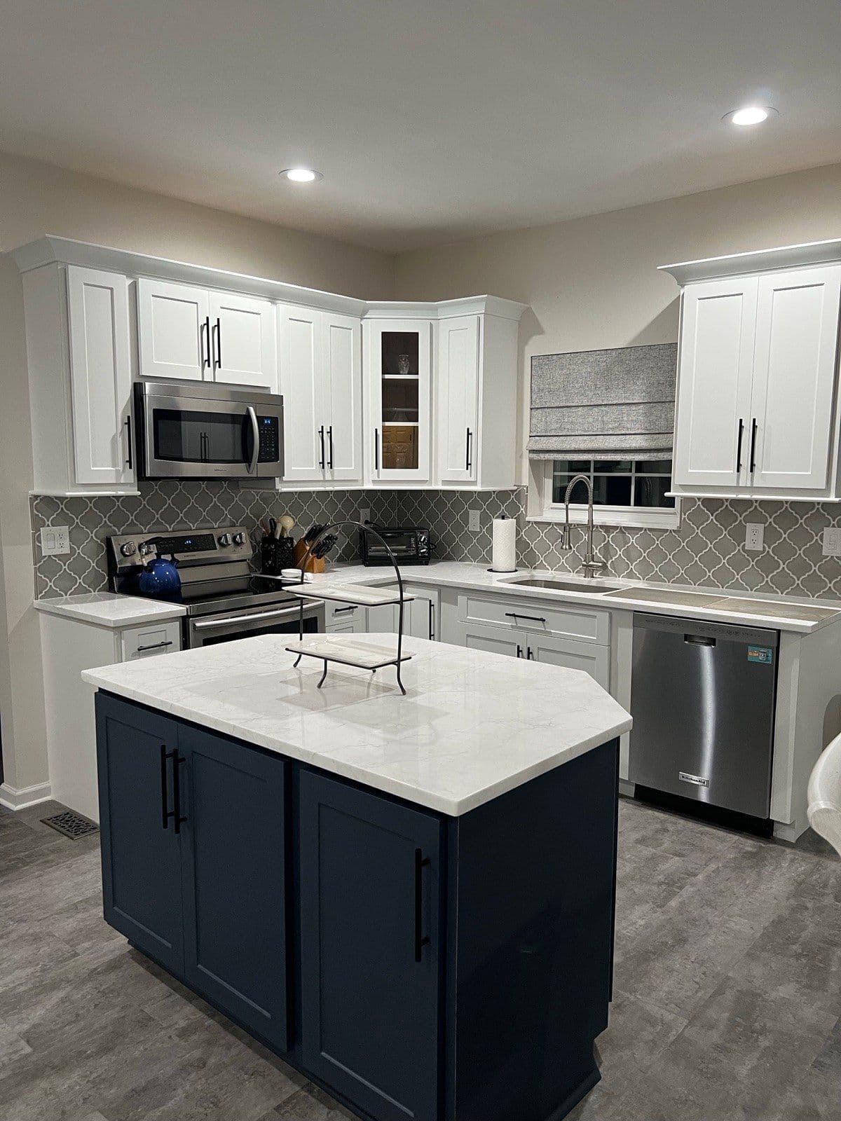A kitchen completed by New Look Kitchen Refacing