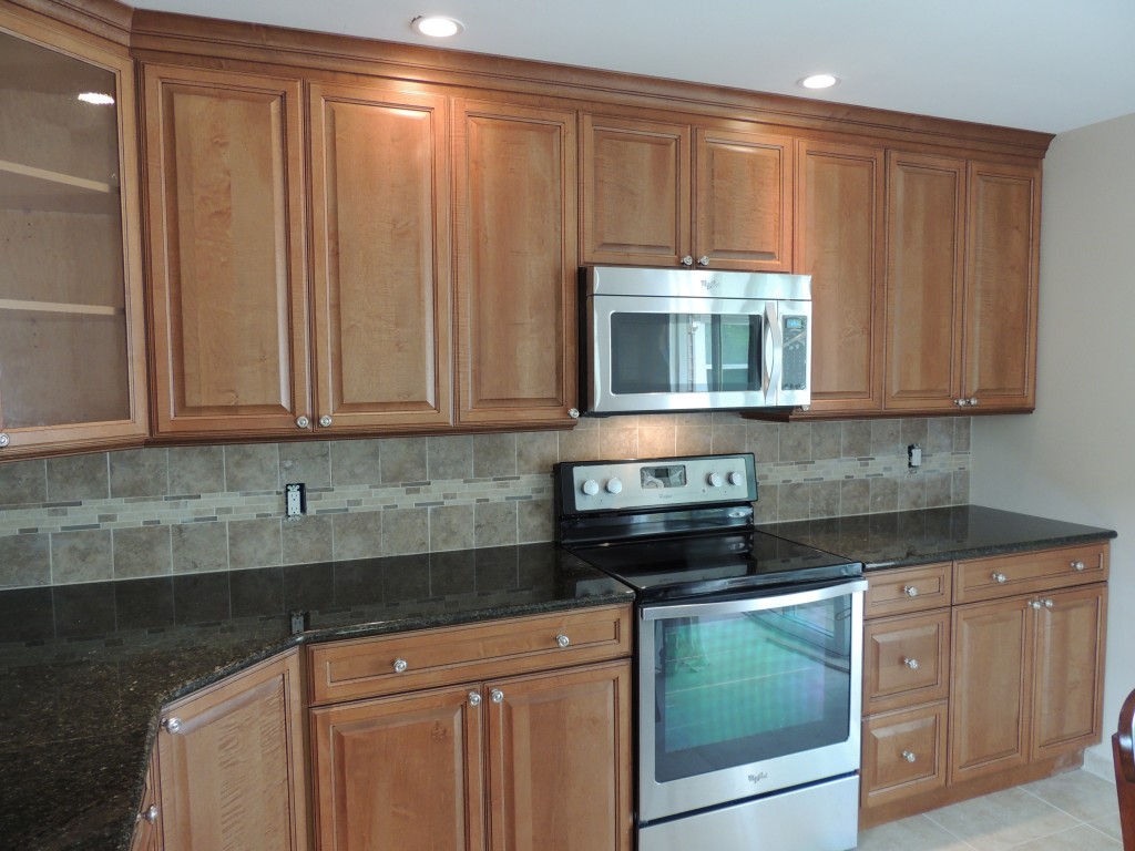 Solid Wood Kitchen Cabinet Refacing
